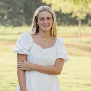 Meet your Posher, Claire